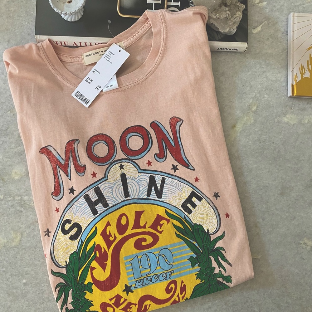 uo graphic tee